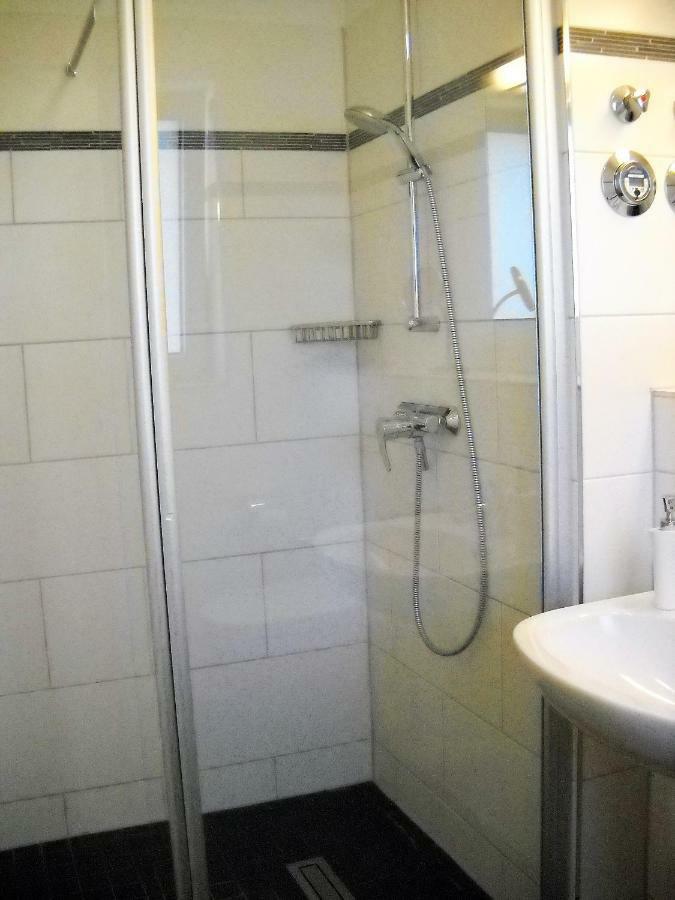 Haus Zur Mole - Morgenstern Apartment โกรสเซนโบรเดอ ภายนอก รูปภาพ